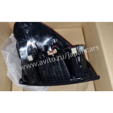 MN157914 MITSUBISHI Фонарь комбинированный задний правый